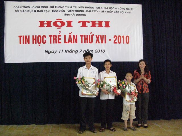 Anh_01-Trao_giai_Nhat_3_khoi_hoc3