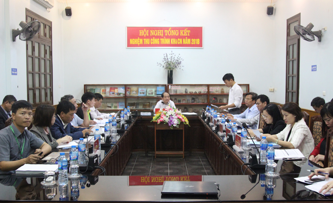 Mô hình trình diễn thương phẩm giống ngô nếp lai HUA 601 và ADI 688 vụ thu đông 