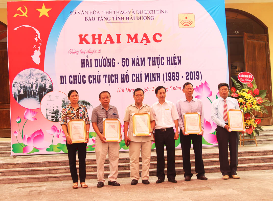 Khai mạc gian trưng bày “Hải Dương - 50 năm thực hiện Di chúc Chủ tịch Hồ Chí Minh 1969 - 2019”