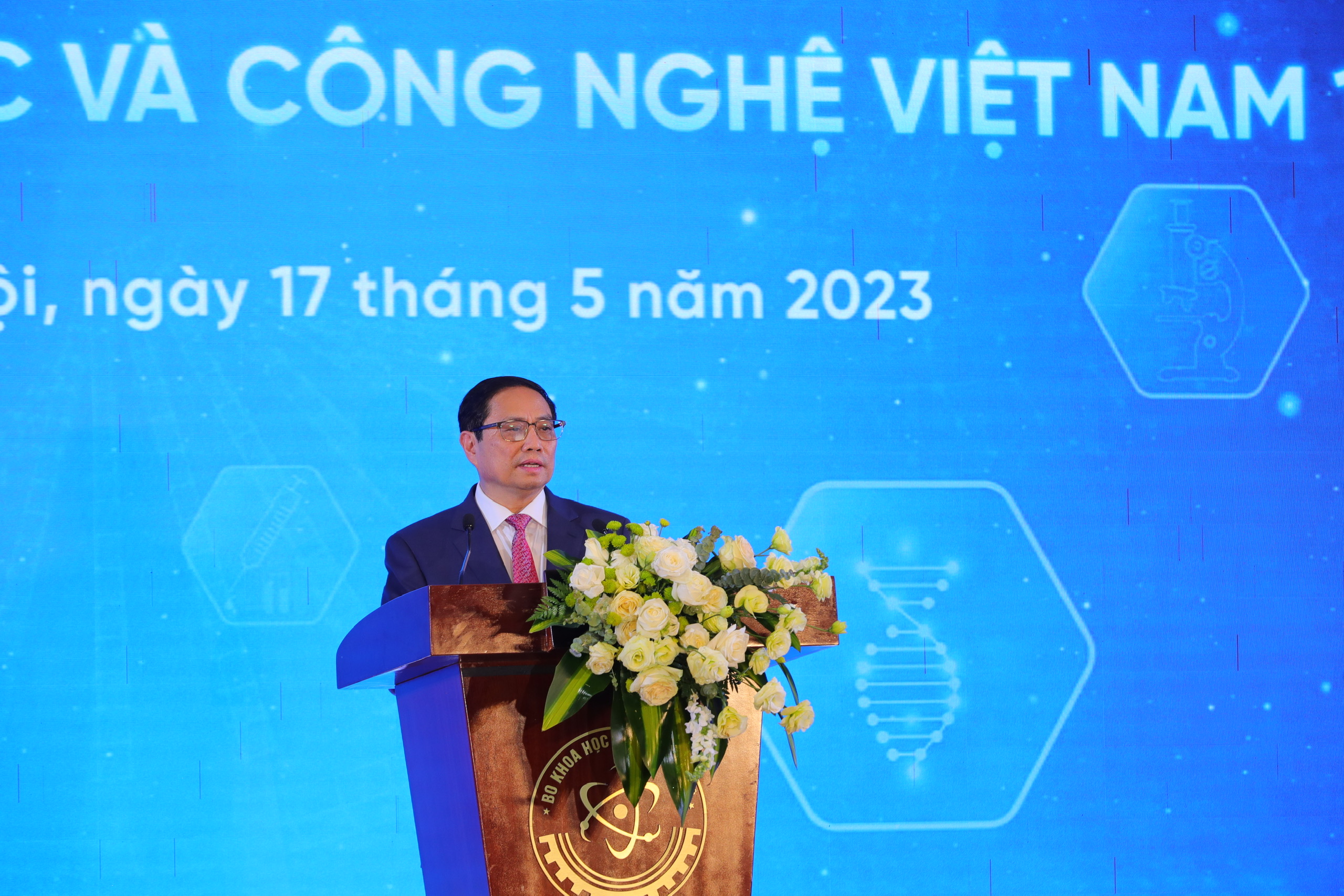 Thủ tướng: Phát huy mạnh mẽ hơn nữa tinh thần khoa học công nghệ, đổi mới sáng tạo