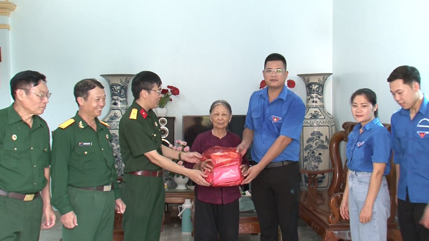 Video Clip: Sở Khoa học và Công nghệ HD: Thăm và tặng quà nhân kỷ niệm 76 năm Ngày Thương binh - Liệt Sĩ