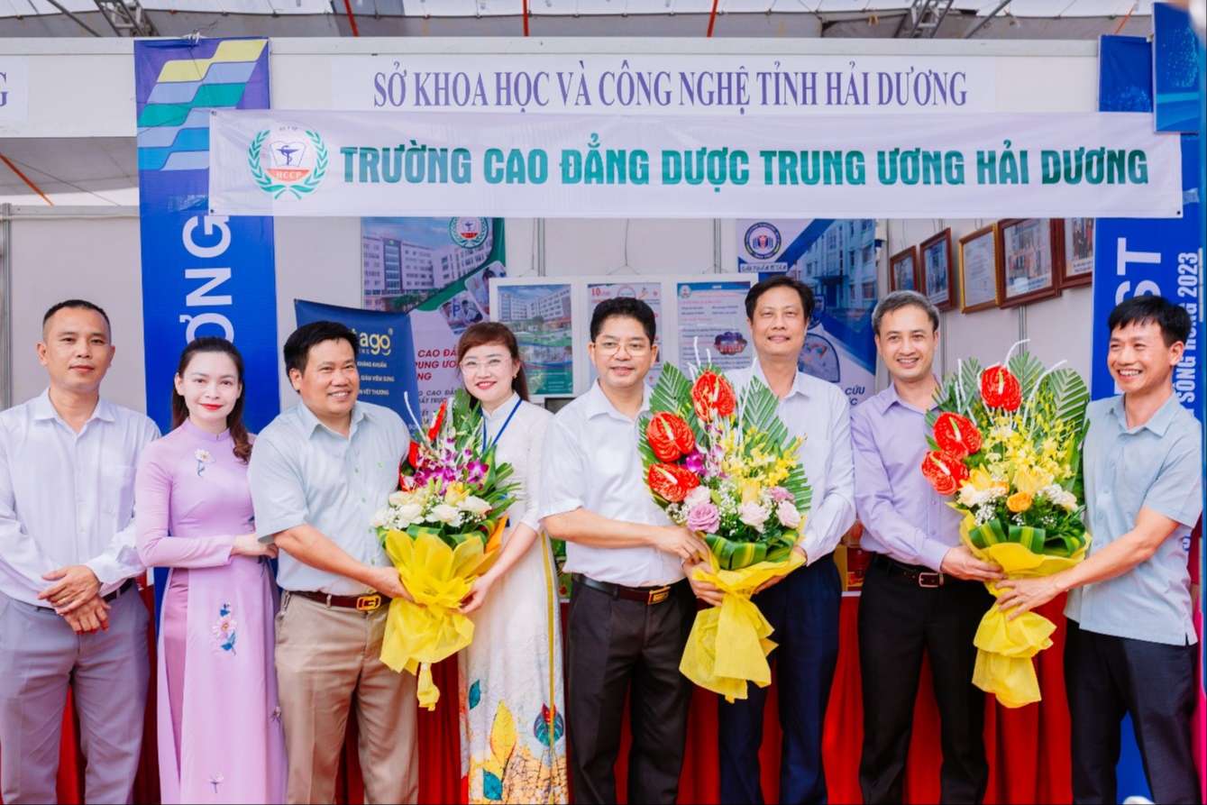 Trường Cao đẳng Dược Trung ương - Hải Dương tham dự Hội nghị Techfest Đồng bằng sông Hồng năm 2023