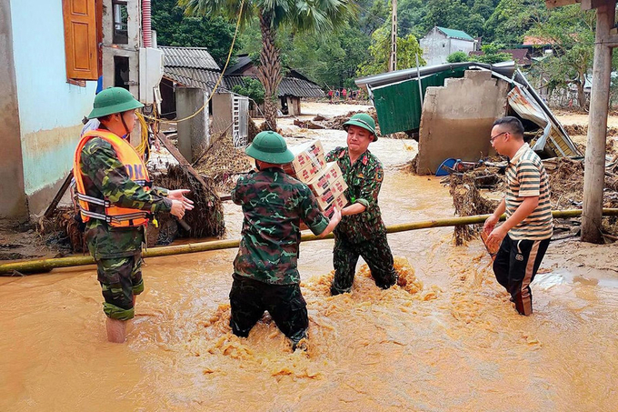 Mưa lũ ngày 10/9: Nhiều sông vượt báo động 3, dân sơ tán nhiều chỗ