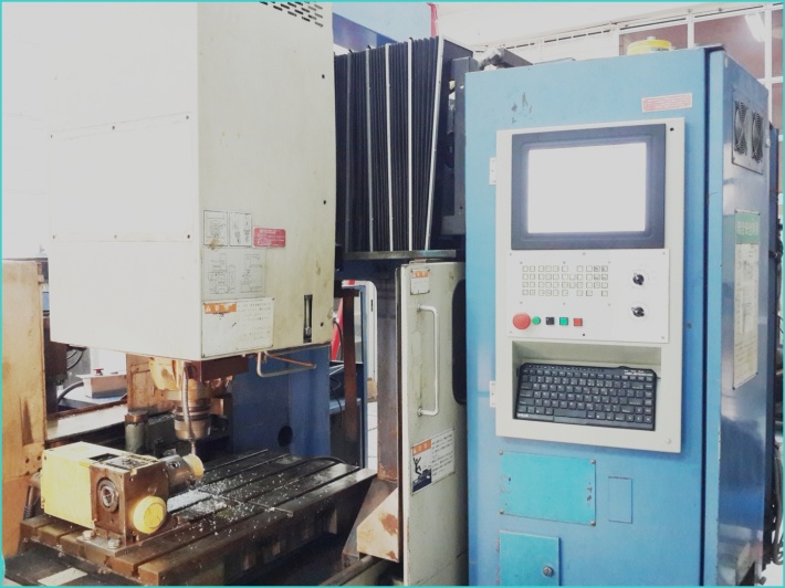 Bộ điều khiển CNC cho máy công cụ