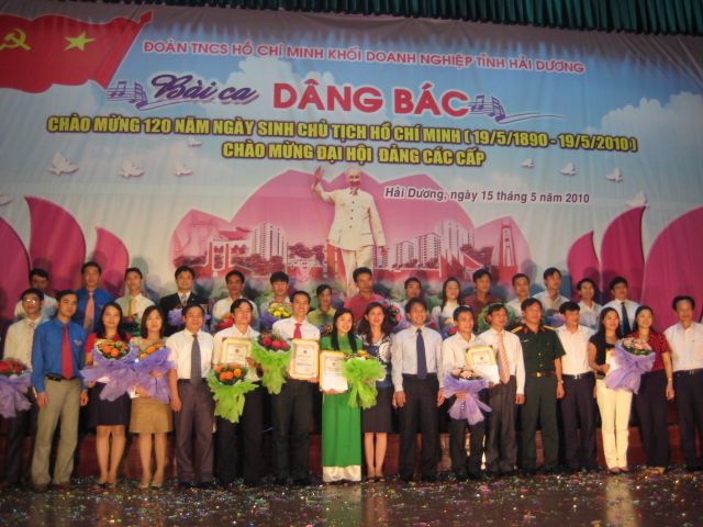 Hội diễn văn nghệ “Bài ca dâng Bác”